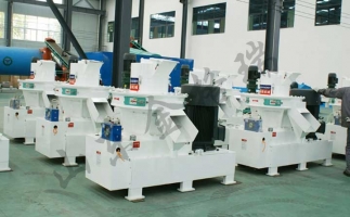 大家好，我是木屑顆粒